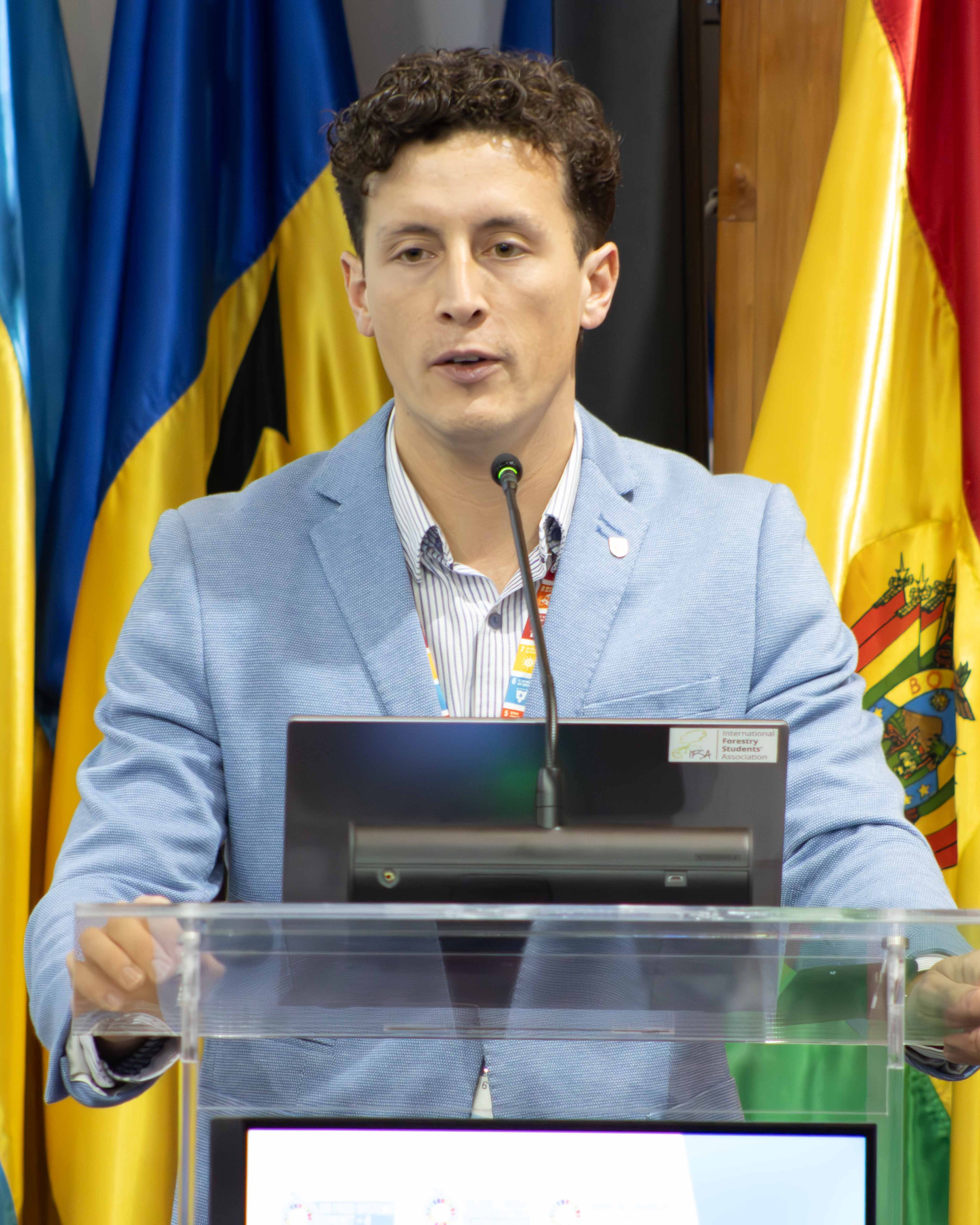 Nicolas Domke-Venegas Nicolas-Domke-Speaker-Photo